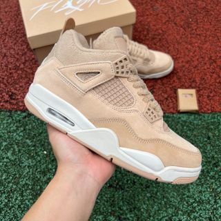 (Category: ) located in . Submitted by sneakerassembly (Listing ID 1384416059, Image 1). Description: .
