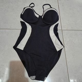 (Kategori: ) berada di . Dikirim oleh valenciari91751 (ID iklan 1384409180, Gambar 1). Deskripsi: .