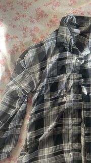 (Category: ) located in . Submitted by qiscloset (Listing ID 1384346284, Image 1). Description: .