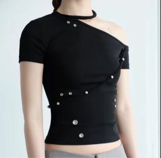 (Category: ) located in . Submitted by _beethriftstore_ (Listing ID 1384277527, Image 1). Description: .