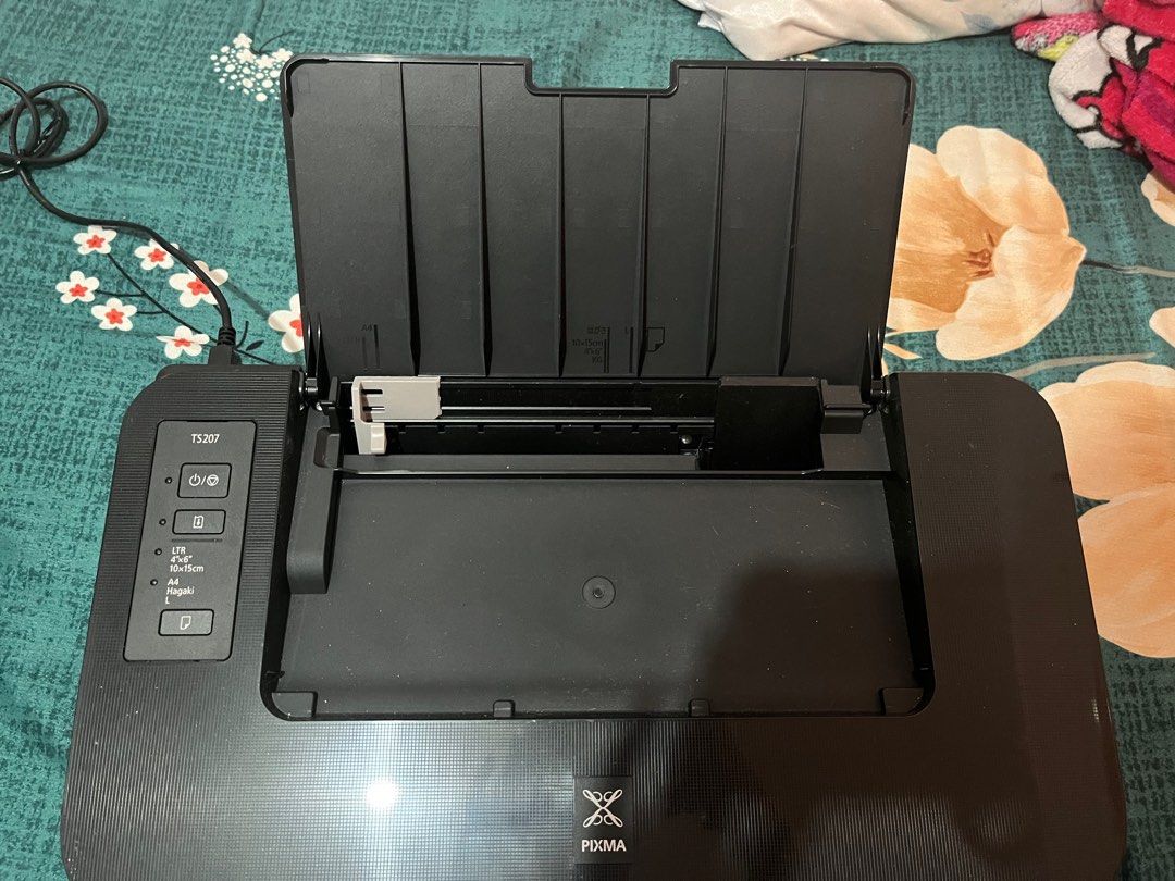 Canon Pixma TS207 (Category: Printers, Scanners & Copiers) located in Quezon City. Submitted by barbara___ (Listing ID 1384300670, Image 3). Description: Canon Pixma TS207. Printer only. No cartridge included. Working properly. No history of repairs. Minimal scratches on the surface as you can see on the images. RFS: Not being used at home. .