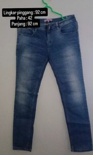 (Kategori: ) berada di . Dikirim oleh raa.olshop (ID iklan 1384415908, Gambar 1). Deskripsi: .