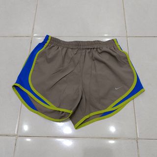 (Kategori: ) berada di . Dikirim oleh Vinysha (ID iklan 1384428915, Gambar 1). Deskripsi: .