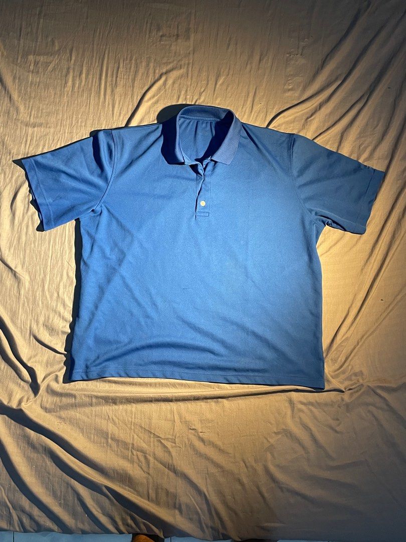 Champion polo shirt (Category: Tshirts & Polo Shirts ) located in Makati City. Submitted by berto01 (Listing ID 1384410124, Image 1). Description: sports polo shirt champion L-XL.