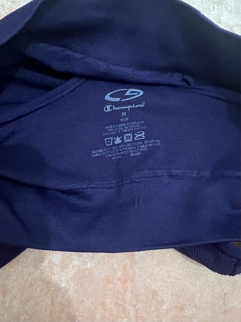 Champion Sports Bra (Category: Activewear) located in Marilao. Submitted by sweetrepeat24 (Listing ID 1384339798, Image 3). Description: Good condition, still stretch-ready! Affordable preloved sports bra for sale, grab mo na😄.