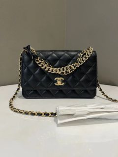 (Category: ) located in . Submitted by lovelotsluxury (Listing ID 1384346802, Image 1). Description: .
