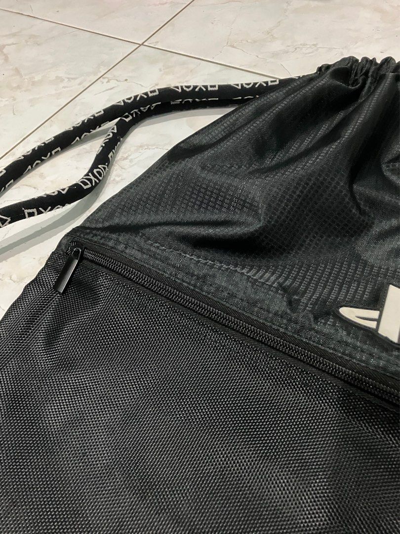 Drawstring bag (Category: Other Sports Equipment and Supplies) located in Batu Pahat. Submitted by minicomb (Listing ID 1384371794, Image 2). Description: .