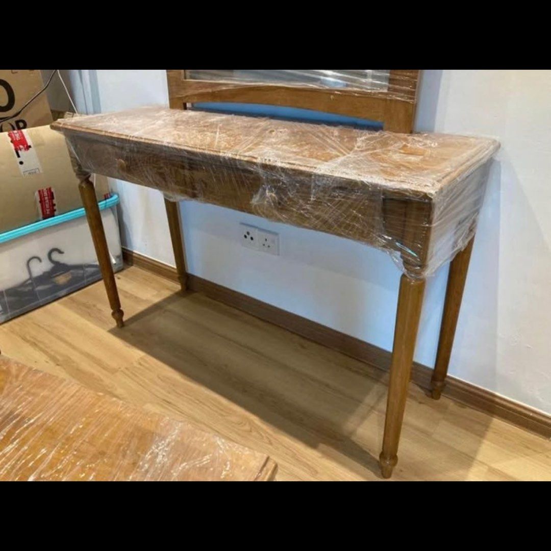 Dressing table set (Category: Tables & Sets) located in Kuala Lumpur. Submitted by eutan99 (Listing ID 1384333438, Image 2). Description: .