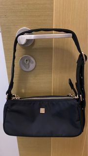（分類：）位於 。 由 chengyee005 提交（商品編號 1384298716，圖片 1）。簡介： 。