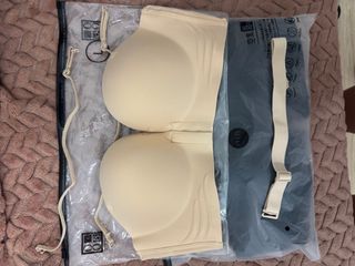 (Category: ) located in . Submitted by asf_preloved (Listing ID 1384316668, Image 1). Description: .