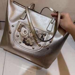 (Kategori: ) berada di . Dikirim oleh pickyouurjess (ID iklan 1384249649, Gambar 1). Deskripsi: .