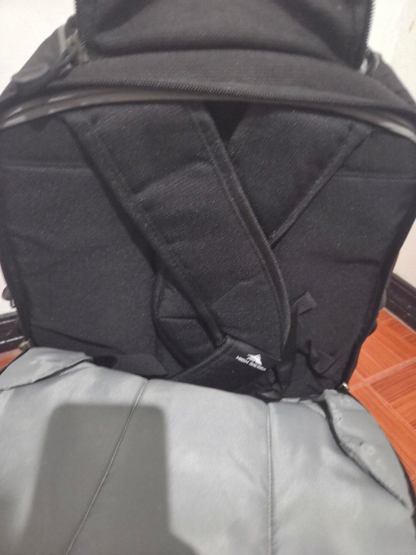 High Sierra Carry on/Backpack (Category: Backpacks) located in Quezon City. Submitted by louievilla (Listing ID 1384294589, Image 3). Description: sturdy and heavy material needs cleaning, rarely used bag no issue ewallet/bank transfer payment j&t (own packaging) delivery or same day delivery (motorcycle can do) 📍Maries Village, QC.