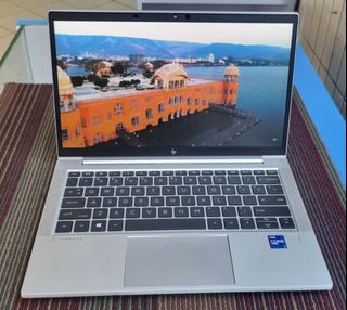 (Category: ) located in . Submitted by tech_laptops.sg (Listing ID 1384270989, Image 1). Description: .