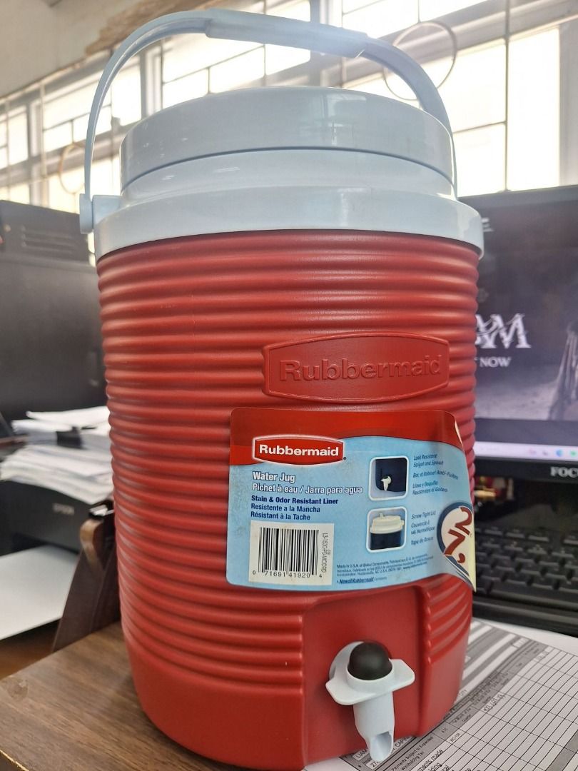 ICE COOLER JUG 1 GALLON - SMALL ICE JUG (Category: Outdoor Furniture) located in Manila. Submitted by cartelcomnl (Listing ID 1384236117, Image 2). Description: ICE COOLER JUG 1 GALLON - SMALL ICE JUG RUBBERMAID MADE IN USA SRP: 1,599.00 SALE @ 1,100.00 .