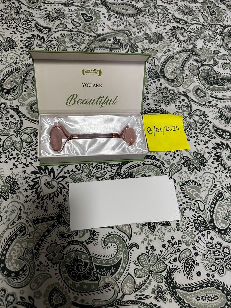 jade roller pinas (Category: Face Care) located in Cavite. Submitted by jomspreloved (Listing ID 1384240928, Image 2). Description: used 10 times lazy use☺️ I added a date item so it's an actual photo..