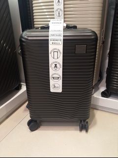 (Kategori: ) berada di . Dikirim oleh selecteditem_branded (ID iklan 1384421535, Gambar 1). Deskripsi: .