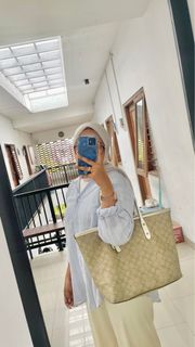 (Kategori: ) berada di . Dikirim oleh annisaontonius (ID iklan 1384409363, Gambar 1). Deskripsi: .