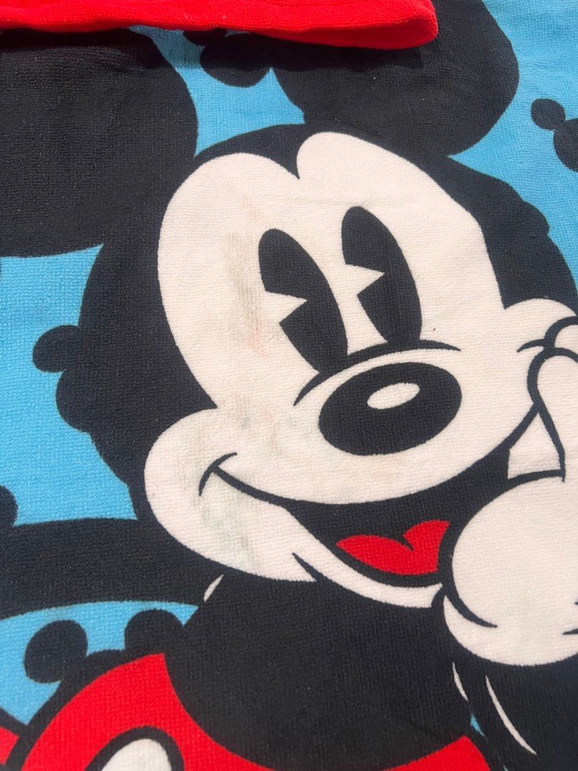 Kids hooded towel mickey (Category: Bathtub & Bath Accessories) located in Marikina City. Submitted by 1stuffshop (Listing ID 1384327258, Image 3). Description: Some issue might be from stock.