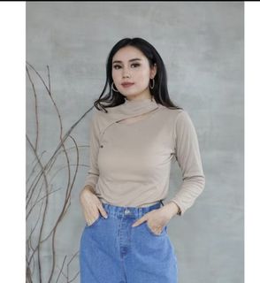 (Kategori: ) berada di . Dikirim oleh solitudeutopia (ID iklan 1384398653, Gambar 1). Deskripsi: .