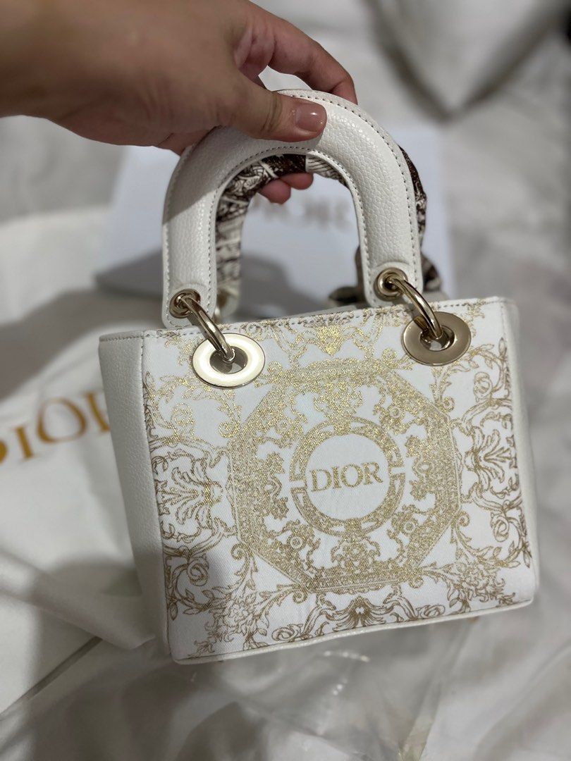 Lady Dior Diana Bag (Category: Purses & Pouches) located in Muntinlupa City. Submitted by sgvcreates (Listing ID 1384330087, Image 2). Description: Gift with purchase.