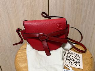 （分類：）位於 。 由 chaaareillllll 提交（商品編號 1384362149，圖片 1）。簡介： 。