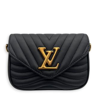 (Category: ) located in . Submitted by carousellluxury (Listing ID 1384268664, Image 1). Description: .