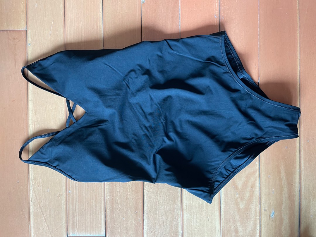 Lululemon swim suit, 女裝, 泳裝, 泳衣 - Carousell