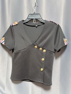 由 HH_shop (刊登 ID 1384304634，圖片 1) 提交，位於 的 (類別：)，說明：。