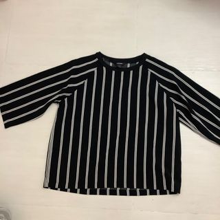 Monki  全新 黑白直間上衣 闊22吋64188934769795110