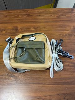 （分類：）位於 。 由 aaron050602 提交（商品編號 1384303549，圖片 1）。簡介： 。