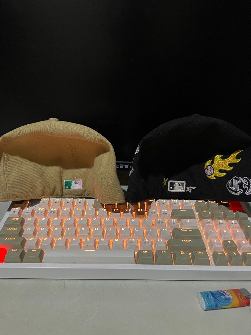 New Era Fitted Hat (Category: Caps & Hats) located in Tarlac. Submitted by jb0010 (Listing ID 1384406471, Image 2). Description: New Era fitted hats Like new/Worn once only/fitted only Size 7 both 450 Each take both 800 + Sf .