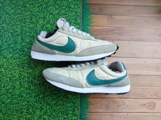 (Kategori: ) berada di . Dikirim oleh northstatic.sneakers (ID iklan 1384260213, Gambar 1). Deskripsi: .