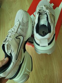 (Category: ) located in . Submitted by seri_yun (Listing ID 1384360682, Image 1). Description: .