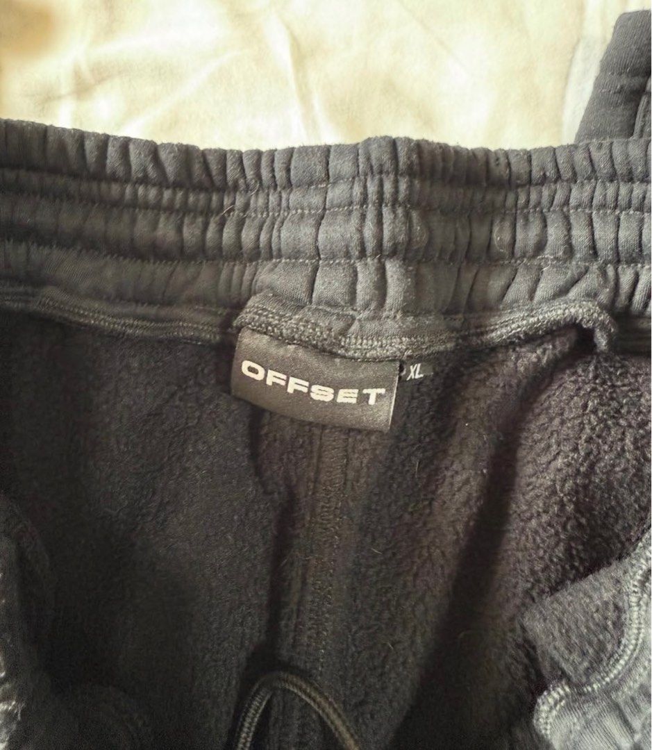 Offset Shirt Longsleeve Pants (Category: Activewear) located in Marikina City. Submitted by blameee (Listing ID 1384413405, Image 3). Description: FOR SALE‼️ Offset Longsleeve & Pants - Longsleeve XXL but best fit for XL Brandnew ₱700 - Pants Baggy XL best fit for Large 2x used ₱1200 slight nego If aspack can give 1500 💵 📍San Mateo Rizal, Marikina City & Quezon City or Ship nationwide via JNT. .