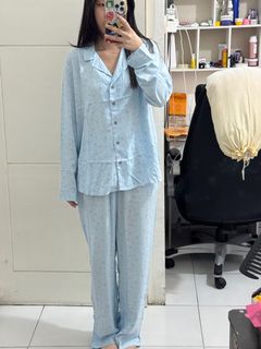 (Kategori: ) berada di . Dikirim oleh prelovedbyicyyy (ID iklan 1384403511, Gambar 1). Deskripsi: .
