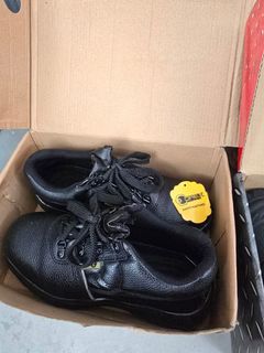 (Category: ) located in . Submitted by BoonJurong (Listing ID 1384287067, Image 1). Description: .