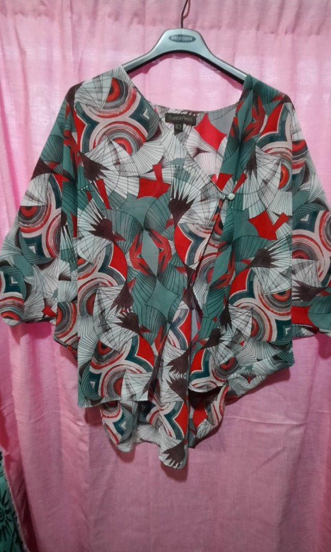 Plains & Prints (Category: Others Tops) located in Caloocan City. Submitted by maxineshop (Listing ID 1384354494, Image 2). Description: euc cover up tops for women size: L.