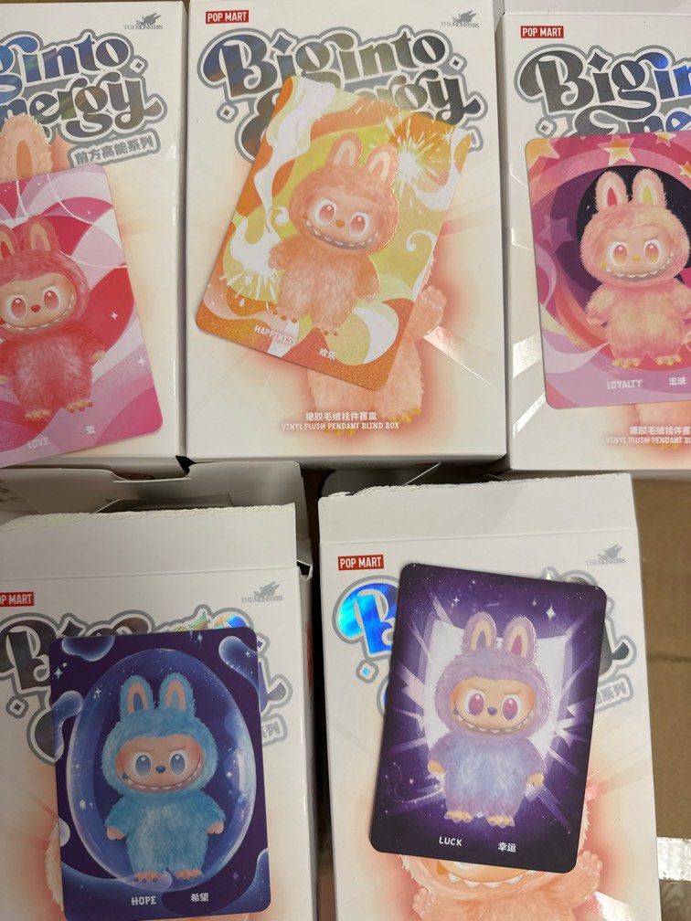 Popmart Labubu 3.0 前方高能系列盲盒掛件5盒, 興趣及遊戲, 玩具
