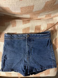 (Category: ) located in . Submitted by greyyyzll (Listing ID 1384386708, Image 1). Description: .