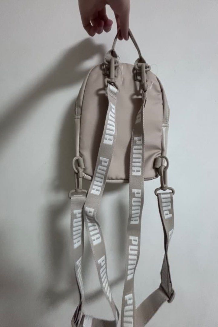 Puma backpack (Category: Backpacks) located in Singapore. Submitted by kyyrr (Listing ID 1384422643, Image 2). Description: Brand new with tag still on, no defects and never used before. Unisex backpack with compartments..