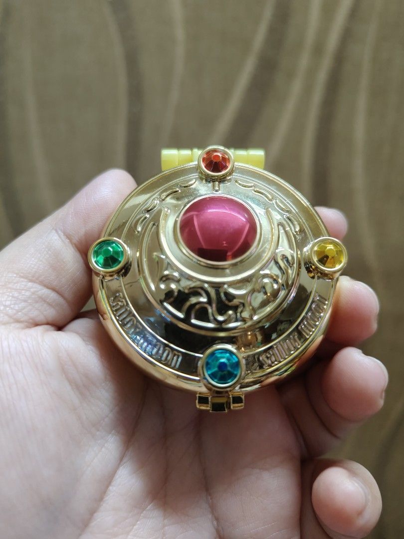 rare Sailor Moon Mini Compact Mirror (Category: Mirrors) located in Santa Rosa. Submitted by mmps249.1 (Listing ID 1384345306, Image 1). Description: Crossposted Mine now, pay now shipping courier: JRS only Gcash payment upon order No reservations.