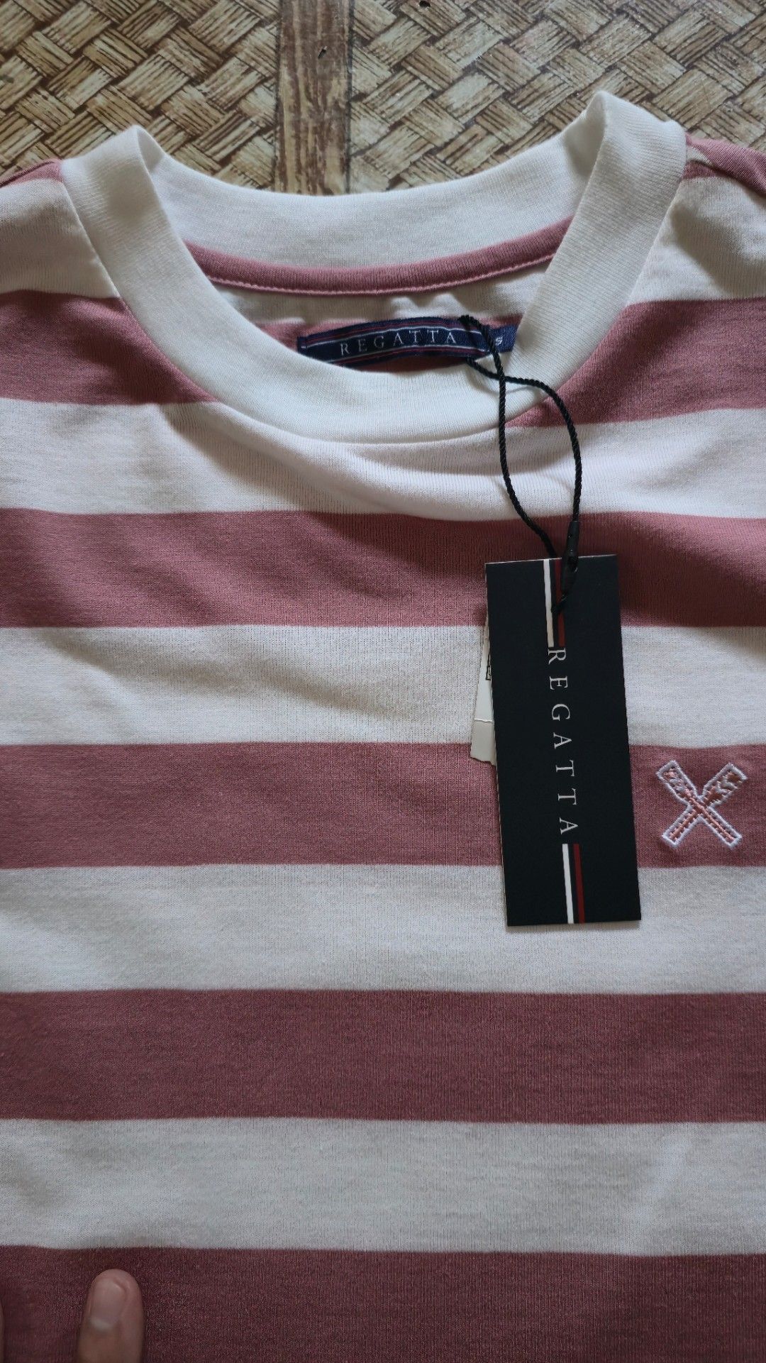 Regatta Shirt (Category: Tshirts & Polo Shirts ) located in Bacoor. Submitted by jayps07 (Listing ID 1384287382, Image 3). Description: brand new orig regatta shirt with tag.