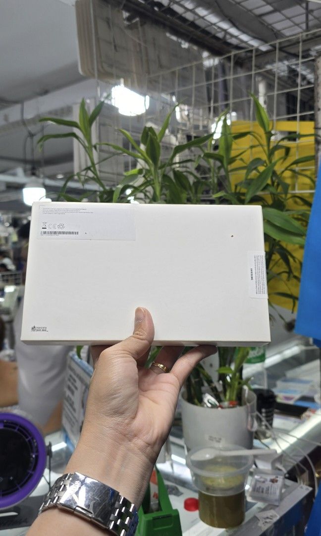 Samsung Galaxy Tab A9 64gb Wifi Cellular (Category: Android) located in Quezon City. Submitted by samanthaga21954 (Listing ID 1384361490, Image 2). Description: Samsung Galaxy Tab A9 64gb Wifi Cellular Brandnew Sealed with Warranty Onhand Stock.