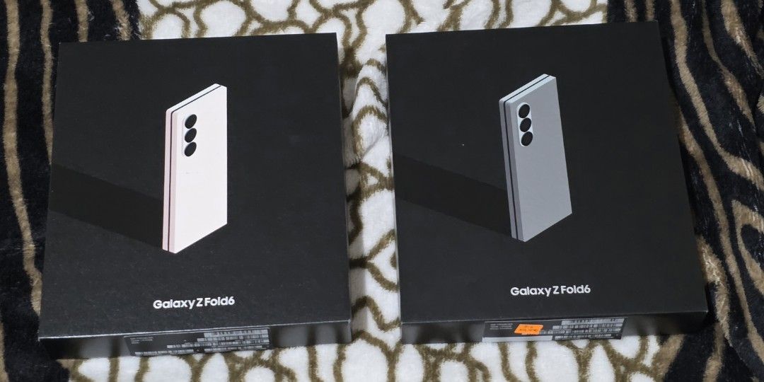 Samsung Galaxy Z Fold 6 Box only (Category: Other Mobile & Gadget Accessories) located in Manila. Submitted by docyves (Listing ID 1384379931, Image 1). Description: Complete your second hand Samsung Galaxy Z Fold 6 or increase your re sell value with these box and accessory only. Lost or damaged your Galaxy Z fold 6 charging cable? No problem! Each box includes original samsung type C charging cable, ejector pin and user manuals for only Php 750
