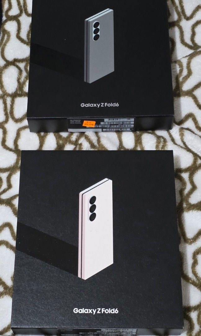 Samsung Galaxy Z Fold 6 Box only (Category: Other Mobile & Gadget Accessories) located in Manila. Submitted by docyves (Listing ID 1384379931, Image 2). Description: Complete your second hand Samsung Galaxy Z Fold 6 or increase your re sell value with these box and accessory only. Lost or damaged your Galaxy Z fold 6 charging cable? No problem! Each box includes original samsung type C charging cable, ejector pin and user manuals for only Php 750