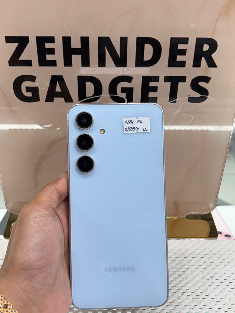 SAMSUNG S24 FE 8/256GB OPENLINE (NTC APPROVED) (Category: Samsung) located in San Juan City. Submitted by desireebayal96 (Listing ID 1384413913, Image 1). Description: SAMSUNG GALAXY S24 FE 5G (BLUE) * SLIGHTLY USED * NTC APPROVED * 8/256GB * OPENLINE (BOTH SIM) * 50MP * 4700mAh * 120Hz * 100% SMOOTH * NO SCRATCH * NO DENTS NOTE: BAWAL LANG PO E RESET, PERO NAGAGAMIT NAMAN NG MAAYOS. OPEN FOR COD SAME DAY DELIVERY PLUS SHIPPING FEE MESSAGE ME DIR