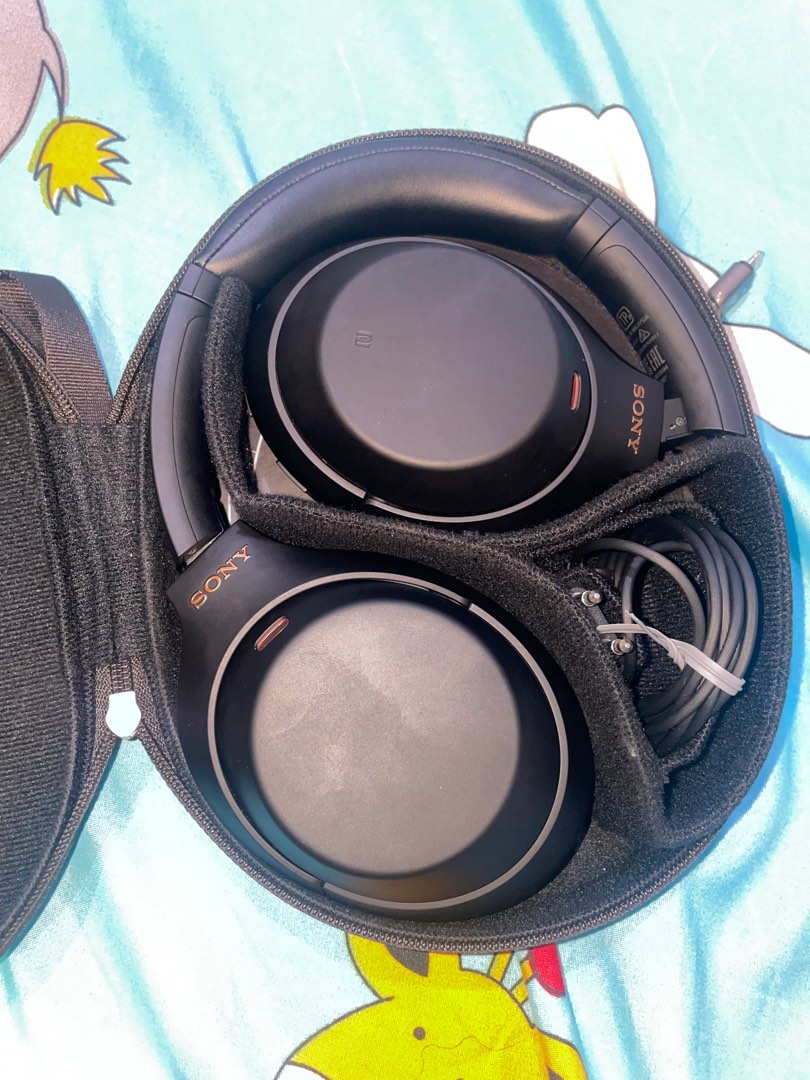 Sony WH-1000 X M4, Musik Media, Aksesoris di Carousell