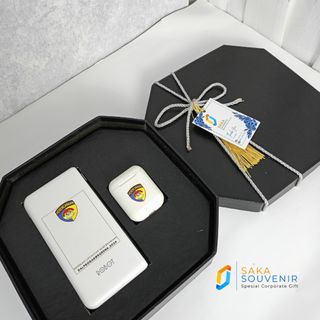 (Kategori: ) berada di . Dikirim oleh souvenirka48691 (ID iklan 1384244447, Gambar 1). Deskripsi: .