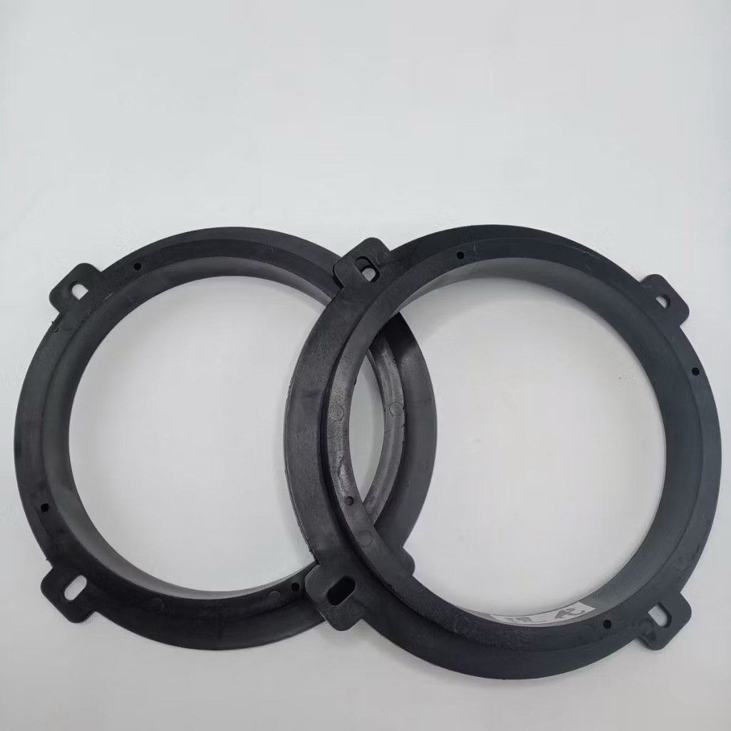 Speaker Rings - Black471601666306887680