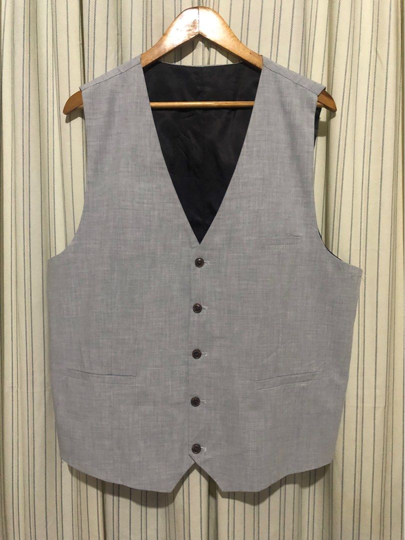 Suit Vest ( 22.5x27) (Category: Vests) located in Calapan. Submitted by shakalak2 (Listing ID 1384357008, Image 3). Description: First/2nd photo for Reference 22.5x27 From 🇺🇸B.Box.